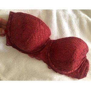 VS Strapless Lace Bra